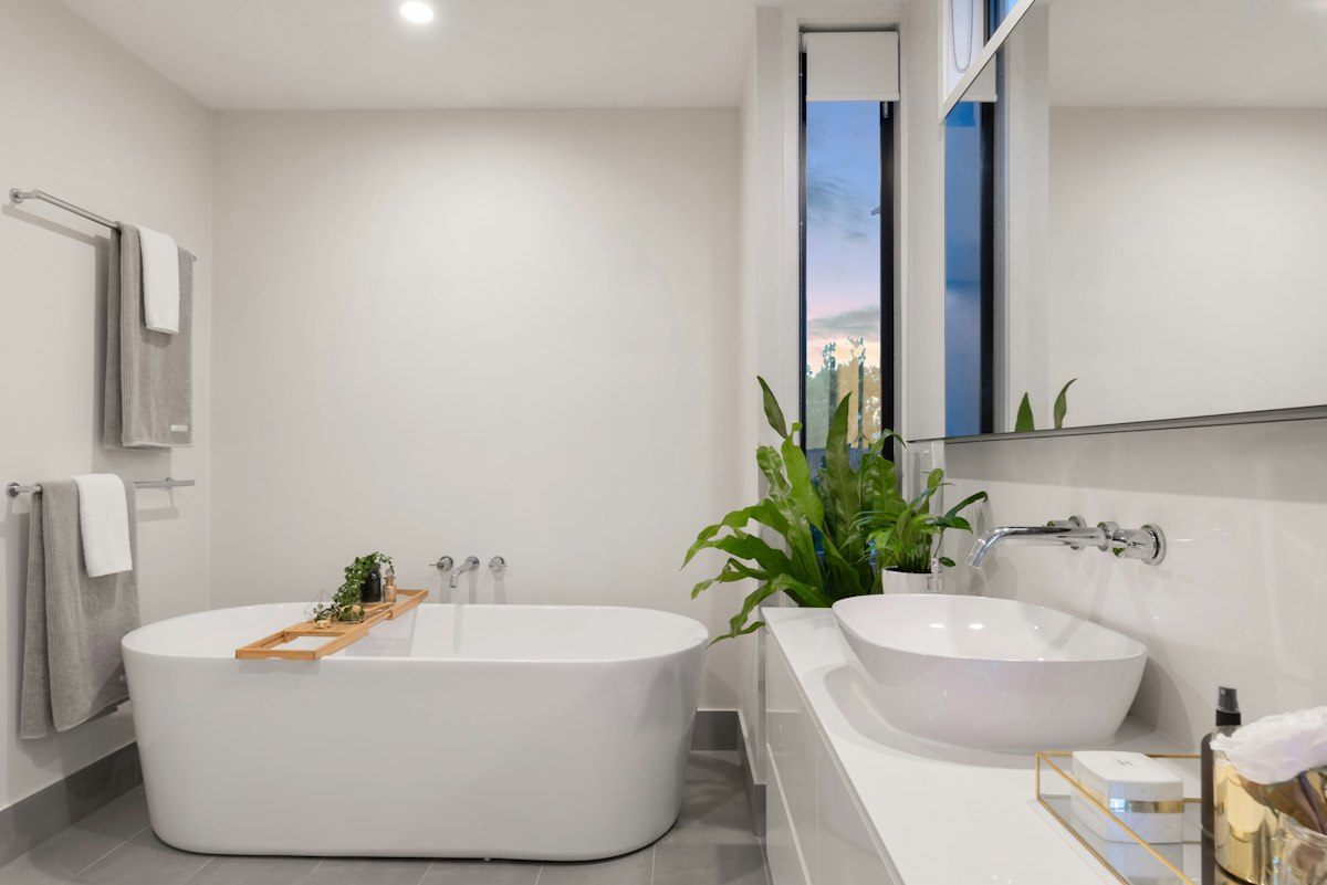 Modern bathroom with large format porcelain tiles